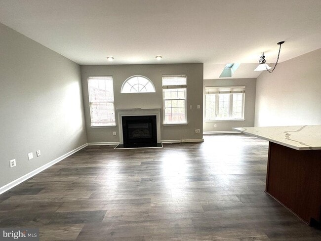 22609 Welborne Manor Square in Ashburn, VA - Building Photo - Building Photo