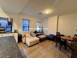 1516 Tremont St, Unit 2 in Boston, MA - Foto de edificio - Building Photo