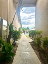 2219 N Winery Ave in Fresno, CA - Building Photo - Building Photo