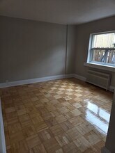 Baymoore Apartments in Toronto, ON - Building Photo - Building Photo