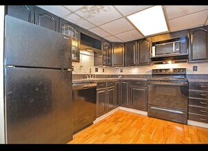 4 Kennedy Ln in Milford, MA - Building Photo - Building Photo
