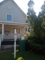 1016 N Capitol Ave in Lansing, MI - Building Photo