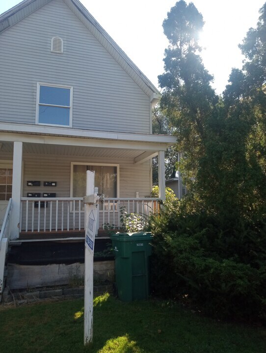 1016 N Capitol Ave in Lansing, MI - Building Photo