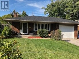 43 Dunvegan Rd in St Catharines, ON - Building Photo