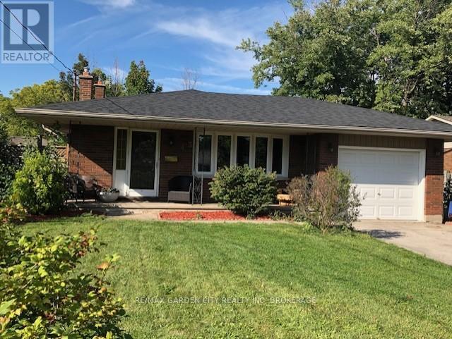 property at 43 Dunvegan Rd