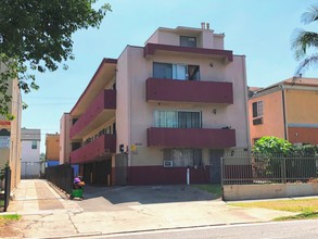 1820 S La Brea Ave in Los Angeles, CA - Building Photo - Primary Photo