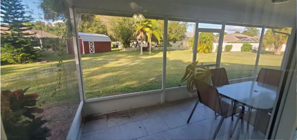 9372 San Bernandino Ave in Englewood, FL - Foto de edificio - Building Photo