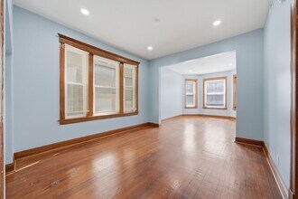 4044 W Potomac Ave in Chicago, IL - Building Photo - Building Photo