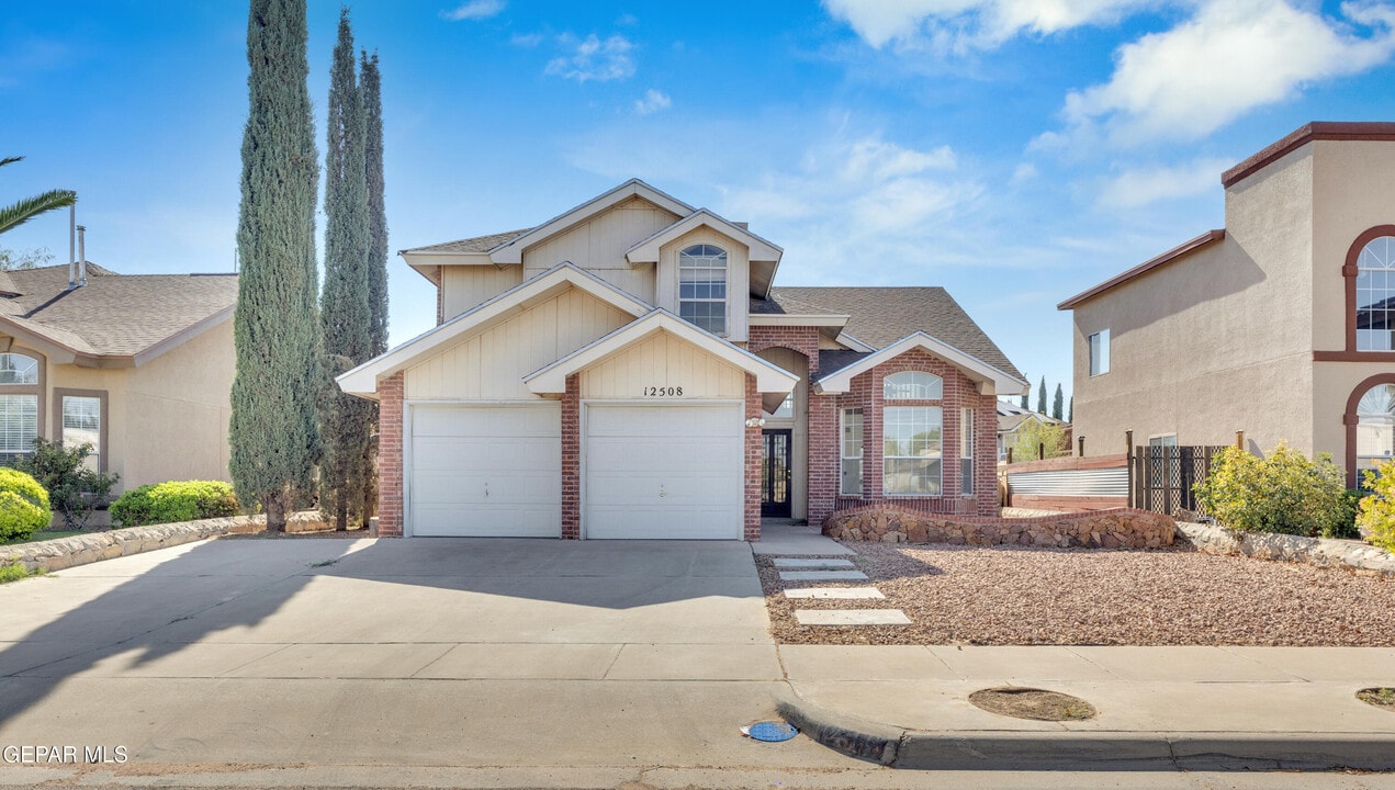 12508 Setting Sun Dr in El Paso, TX - Building Photo