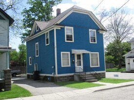 619 Potter St in Kalamazoo, MI - Building Photo