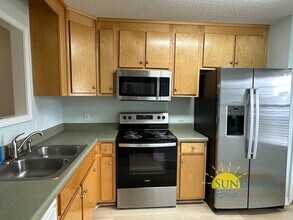 8477 Barrancas St in Navarre, FL - Building Photo - Building Photo