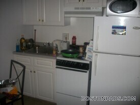 62 Boylston St in Boston, MA - Building Photo