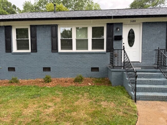 property at 1400 Starbrook Dr