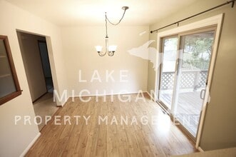 14750 Parkwood Dr in Grand Haven, MI - Building Photo - Building Photo