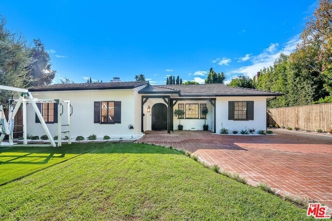 629 N Rexford Dr in Beverly Hills, CA - Building Photo - Building Photo