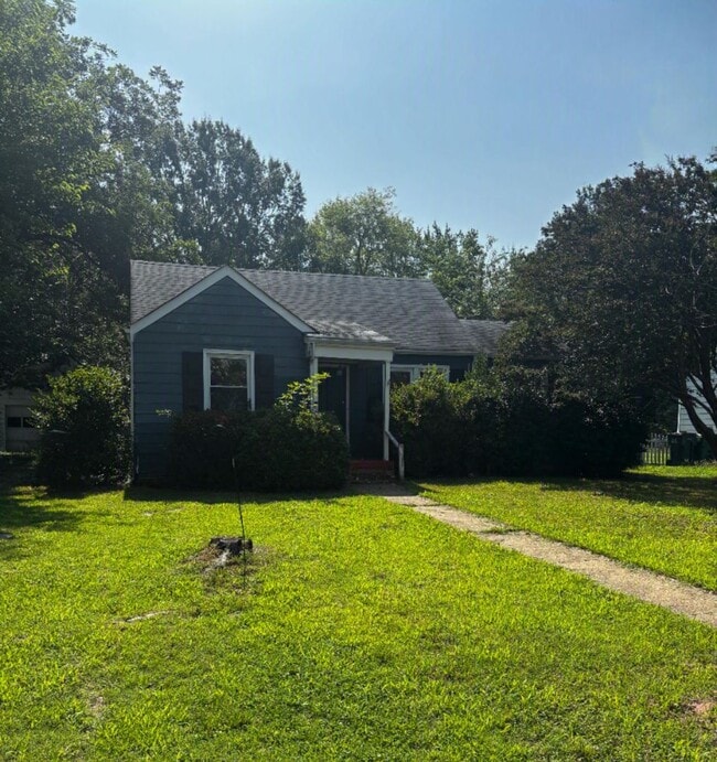 property at 4803 Eastover Ave