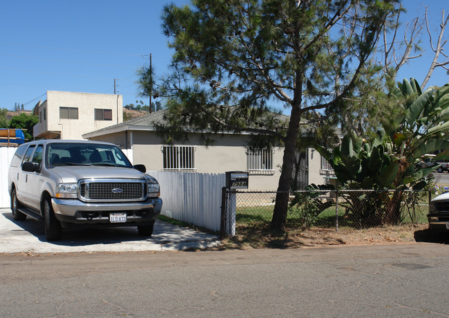 7984 Lester Ave in Lemon Grove, CA - Building Photo - Building Photo