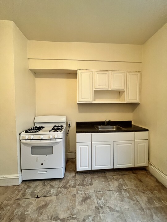 387 Forrest St in Jersey City, NJ - Building Photo