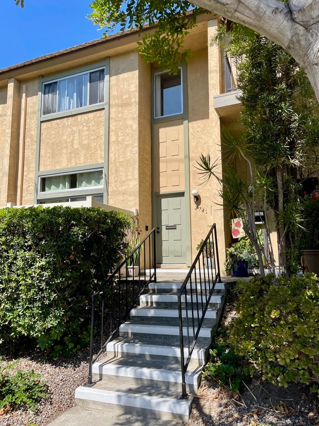 property at 2742 Meadow Lark Dr