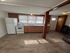 196 Central Ave in Dover, NH - Building Photo