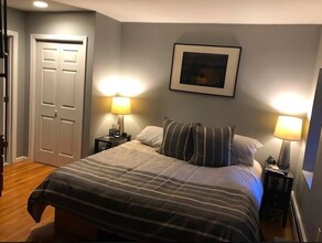 45 H St, Unit 2 BED VERY CLEANNN in Boston, MA - Building Photo - Building Photo