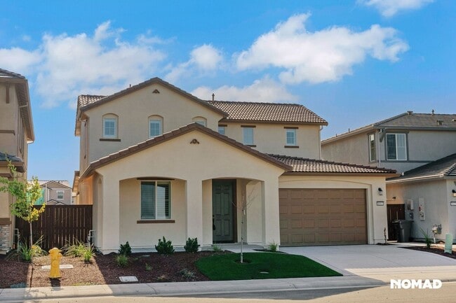 8017 Roundhouse Lp in Roseville, CA - Foto de edificio - Building Photo