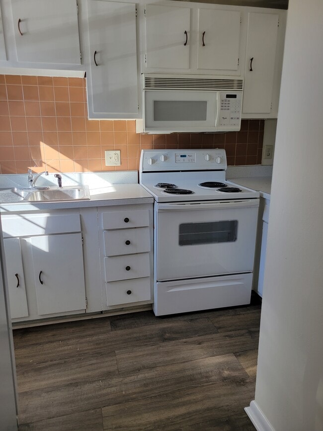 property at 801 18th St