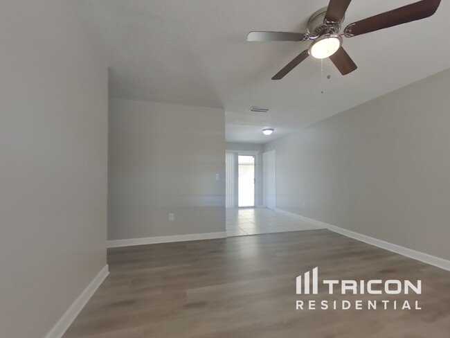 607 65th Ave W in Bradenton, FL - Building Photo - Building Photo