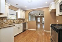 7828 Scott St photo'