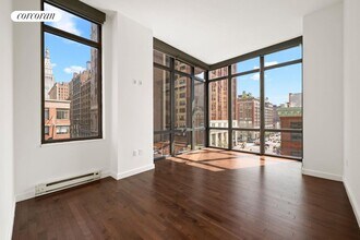 101 W 24 St in New York, NY - Building Photo - Building Photo