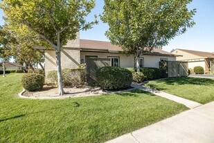 10536 Greenford Dr in San Diego, CA - Building Photo