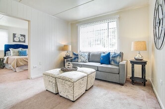 Sedgefield Apartments in Charleston, SC - Foto de edificio - Building Photo