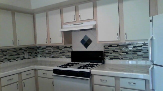 1567 N Pso La Tinaja in Green Valley, AZ - Building Photo - Building Photo