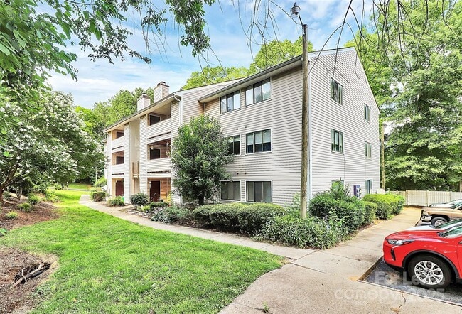 property at 7530 Pebblestone Dr