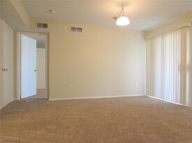 4555 E Sahara Ave in Las Vegas, NV - Building Photo - Building Photo