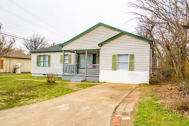 2206 NW 19th St in Lawton, OK - Foto de edificio - Building Photo