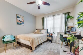 4904 Live Oak St in Dallas, TX - Building Photo - Building Photo