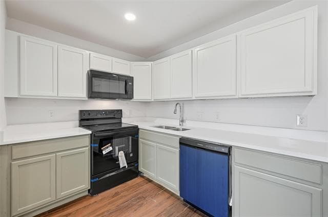 8708 Ronnie St in White Settlement, TX - Foto de edificio - Building Photo