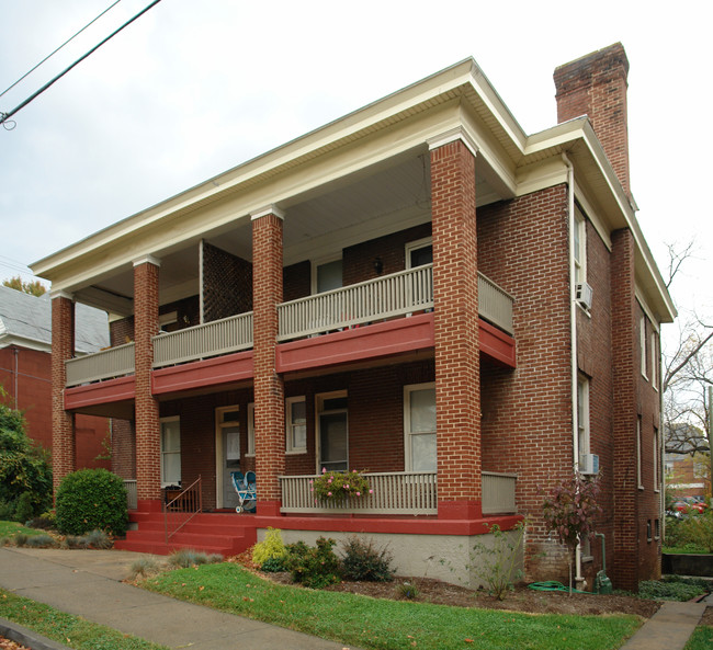 349 Albemarle Ave SW in Roanoke, VA - Foto de edificio - Building Photo