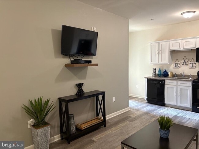 property at 1000 Diamond St