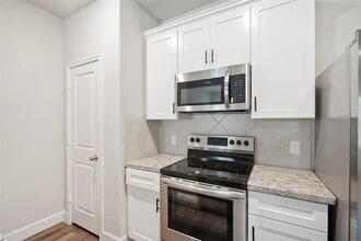 412 Avenue H in Conroe, TX - Building Photo - Building Photo