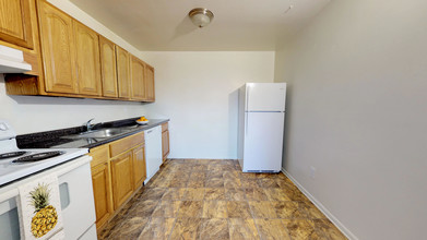 Oakwood Apartments in Upper Darby, PA - Foto de edificio - Interior Photo