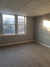 76 Victory Blvd, Unit 2 in Staten Island, NY - Building Photo - Building Photo