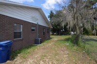 933 S Char-Mil Ave in Lake Alfred, FL - Foto de edificio - Building Photo