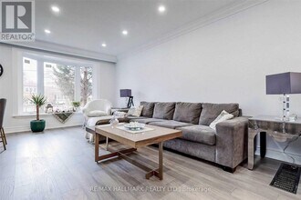 214 Altamira Rd in Richmond Hill, ON - Building Photo - Building Photo