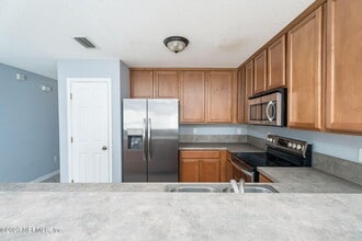 822 Black Cherry Dr S in Saint Johns, FL - Building Photo - Building Photo