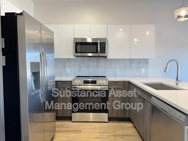 1653 Midtown Pl in Midwest City, OK - Foto de edificio - Building Photo