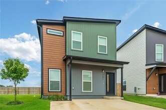 751 St Charles Pl in Bentonville, AR - Building Photo - Building Photo