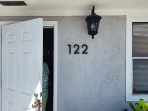 122 E 22nd Ct in West Palm Beach, FL - Building Photo - Building Photo