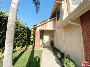 3856 Cottonwood Grove Trail in Agoura Hills, CA - Building Photo - Building Photo